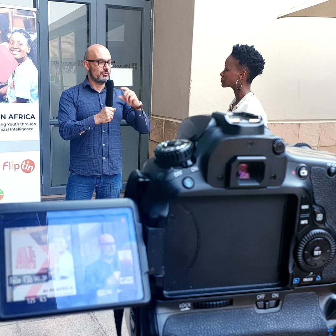 69494457_2325632507505269_7279936465407049728_n